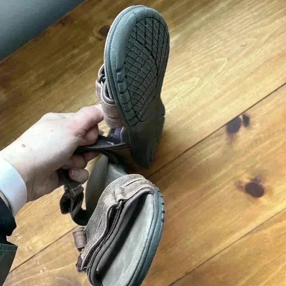 🔥New Balance🔥 | Bronze leather  Maya sports sandals - Picture 9 of 11